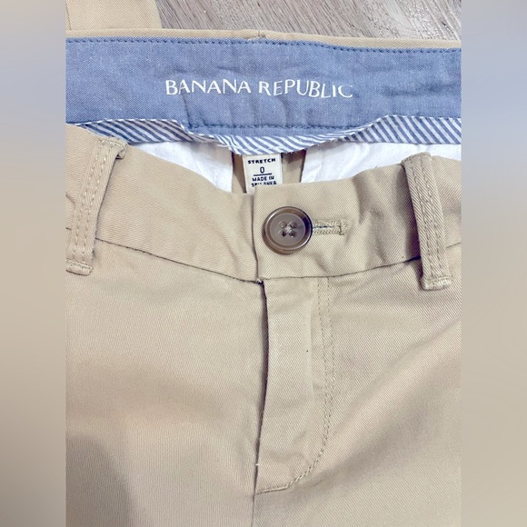 Banana Republic - Woman’s Khaki Pants - Picture 4 of 6